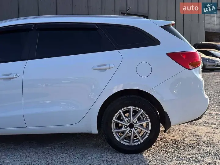 Kia Ceed 2014 photo 5