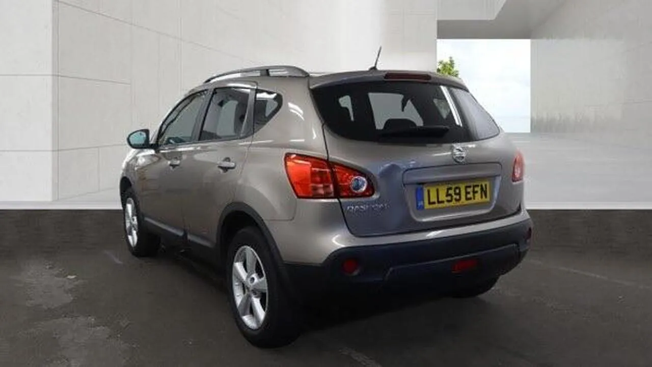 Nissan Qashqai 2010 photo 3