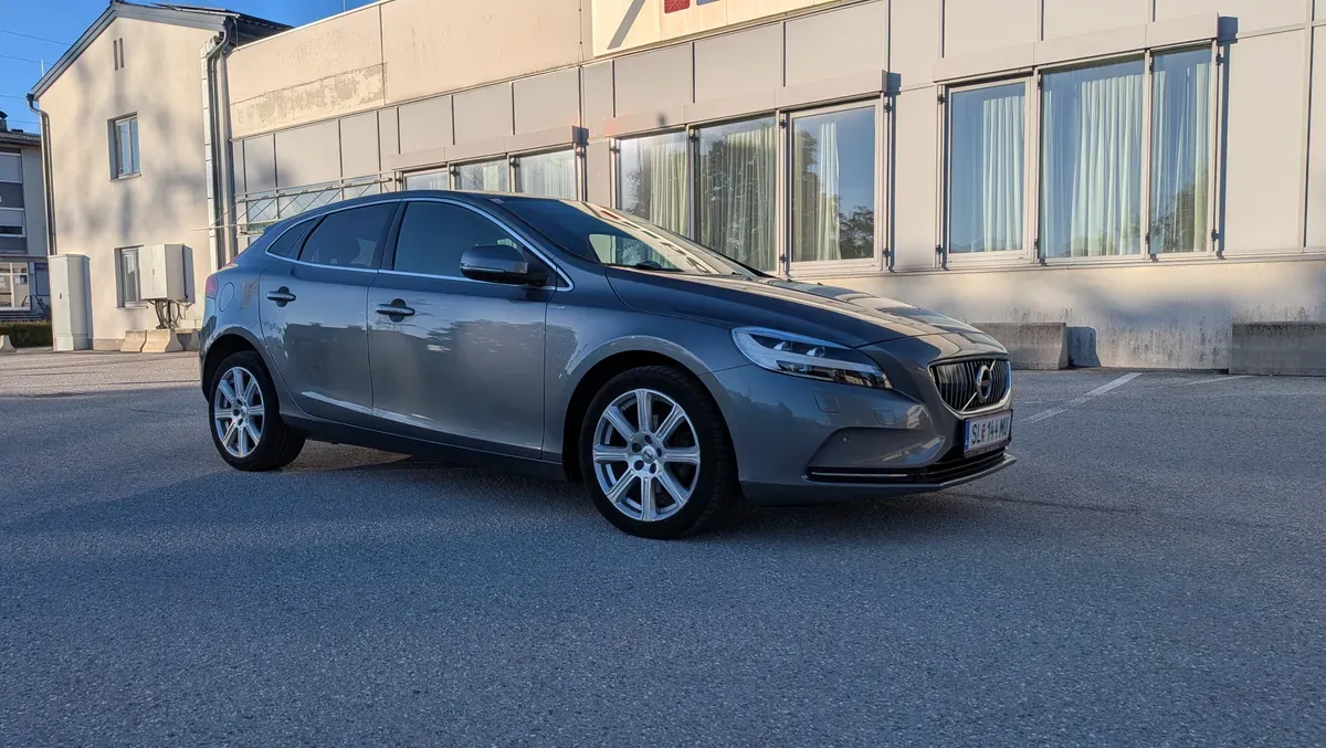 Volvo V40 2016 photo 3