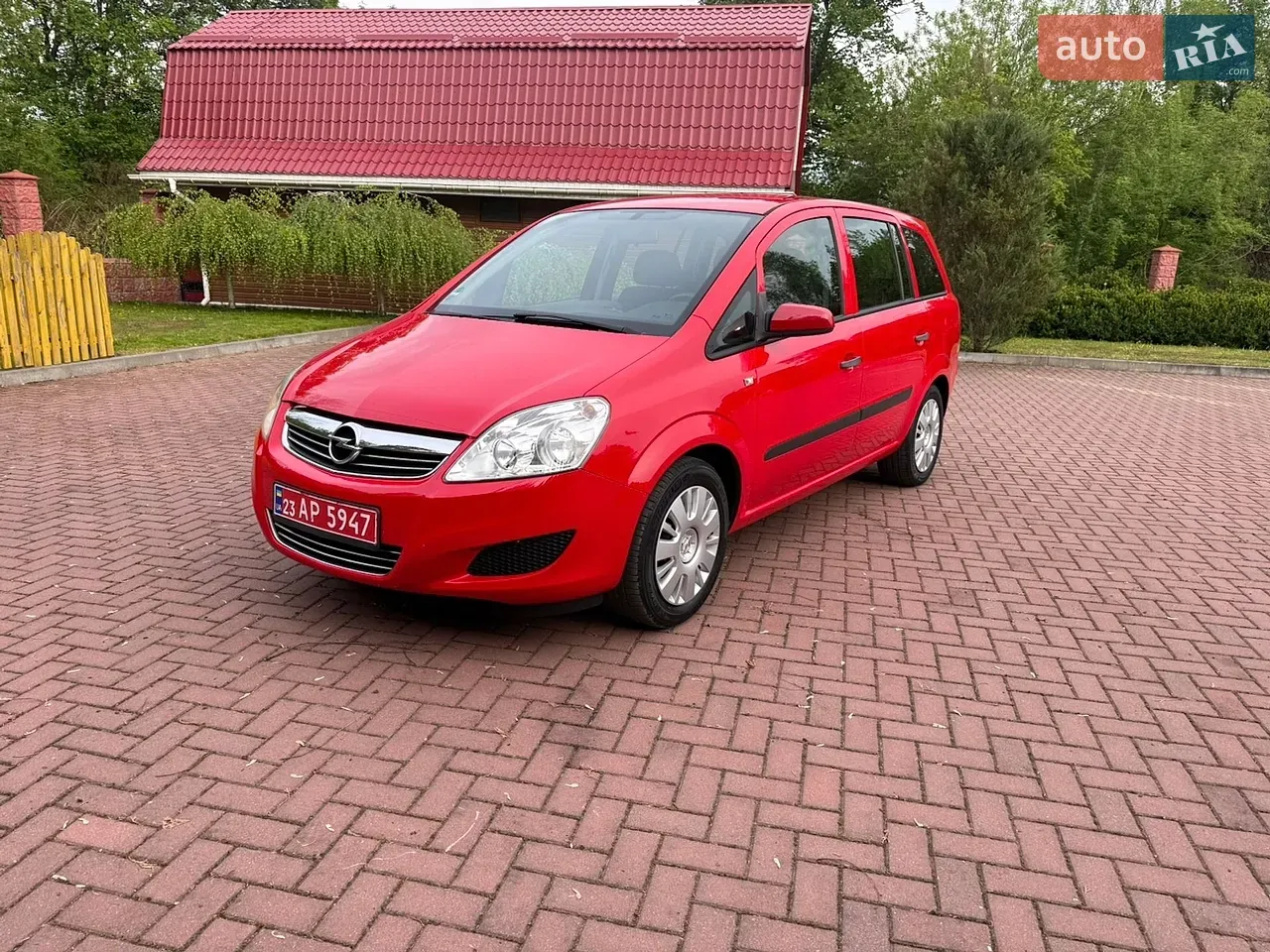 Opel Zafira 2009 photo 2
