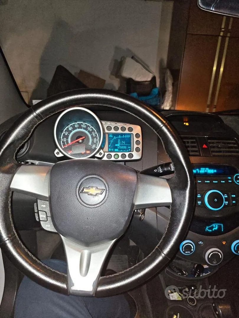 Chevrolet Spark 2011 photo 4