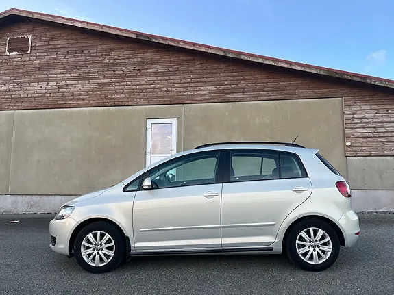 Volkswagen Golf Plus 2012 photo 3