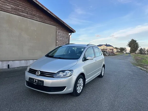 Volkswagen Golf Plus 2012 photo 2