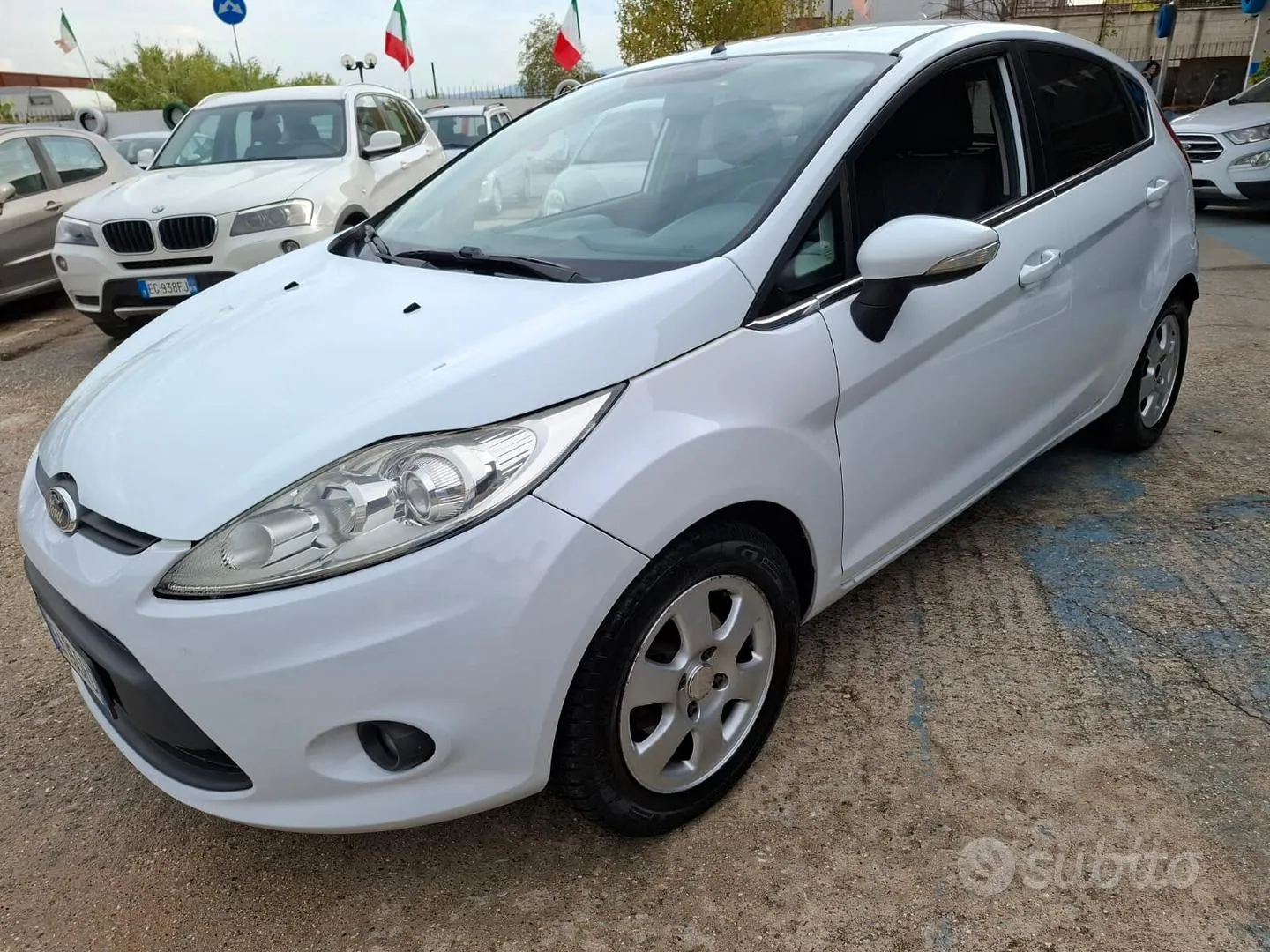 Ford Fiesta 2010 photo 4