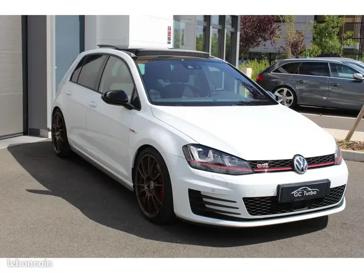 Volkswagen Golf 2014 photo 3