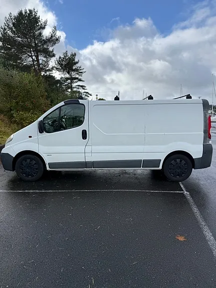 Opel Vivaro 2012 photo 2