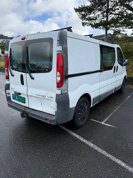 Opel Vivaro 2012 photo 4