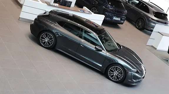 Porsche Taycan Sport Turismo 2023 photo 5
