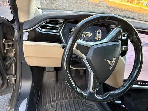 Tesla Model S 2017 photo 2