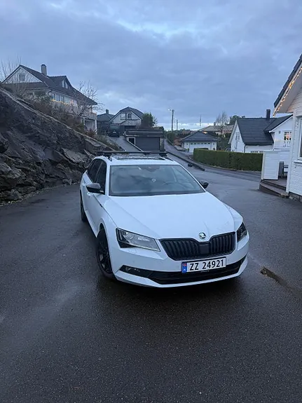 Skoda Superb 2017 photo 4