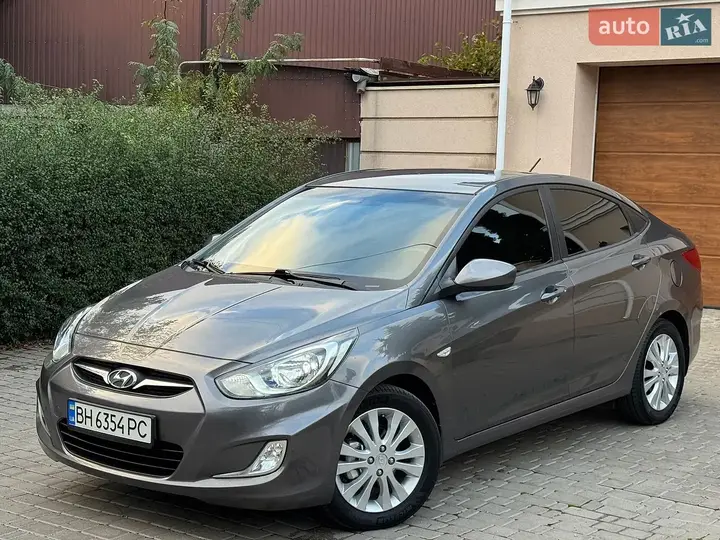 Hyundai Accent