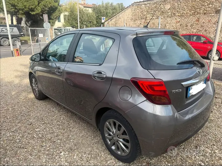 Toyota Yaris 2016 photo 4