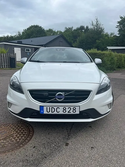 Volvo V40 2016 photo 2