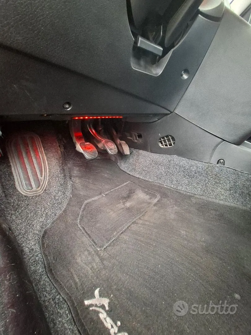 Lancia Ypsilon 2004 photo 4
