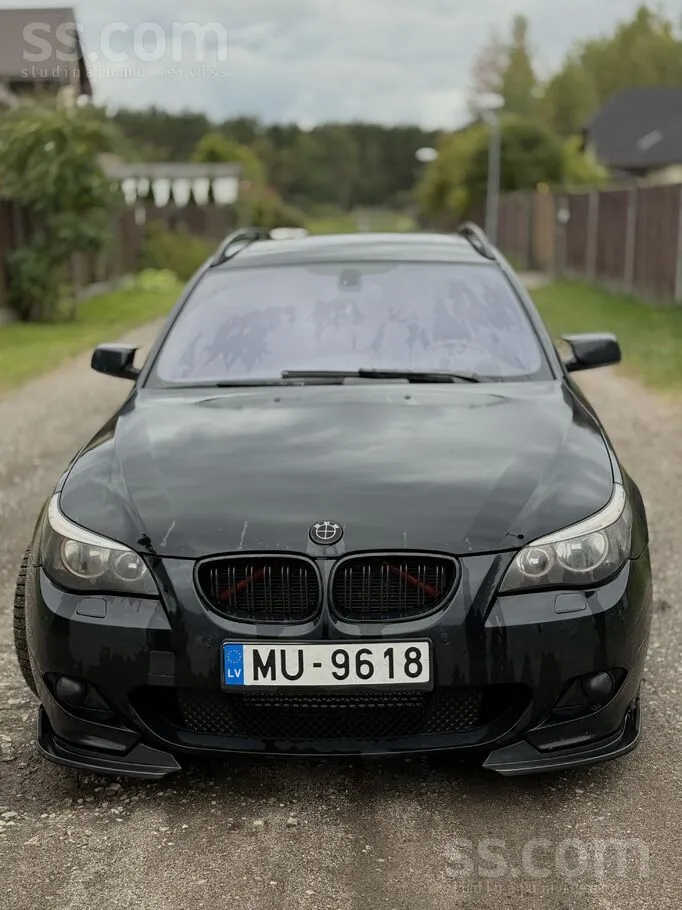 BMW 525