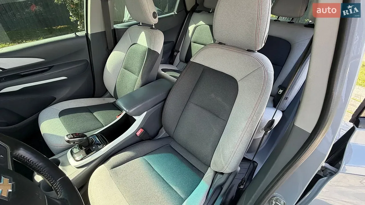 Chevrolet Bolt Ev 2021 photo 2