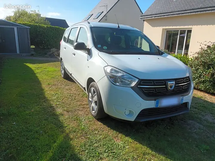 Dacia Lodgy