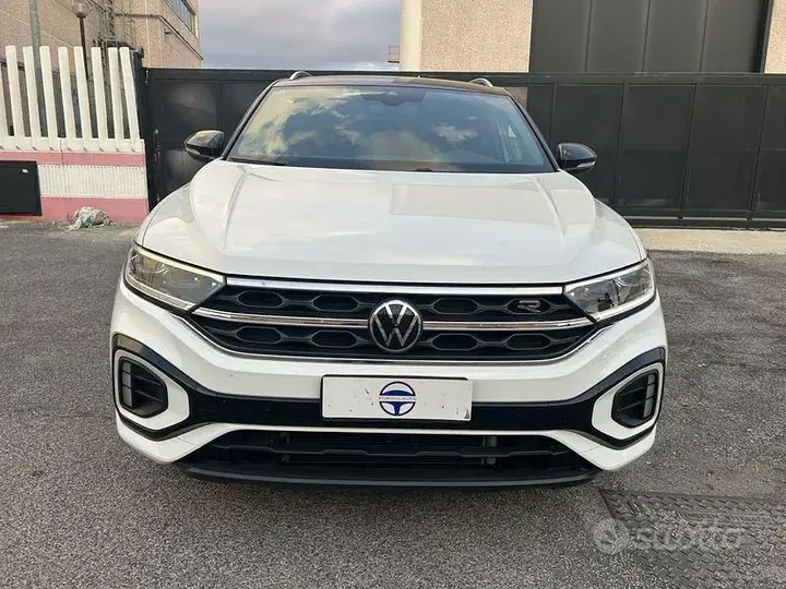 Volkswagen T-Roc 2022 photo 2