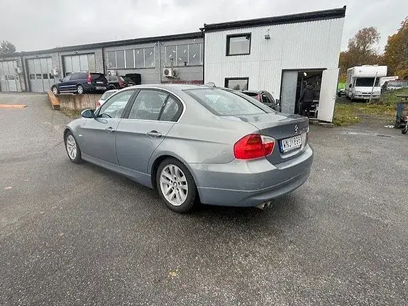 BMW 325I 2005 photo 4