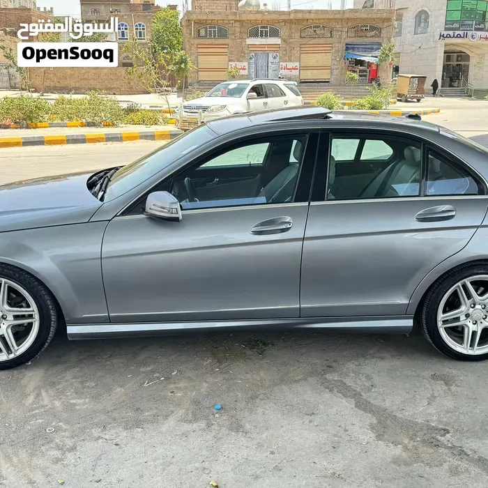 Mercedes-Benz C-Class 2011 photo 4