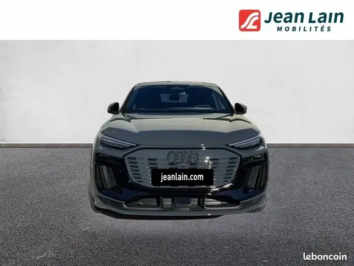 Audi Q6 2025 photo 2