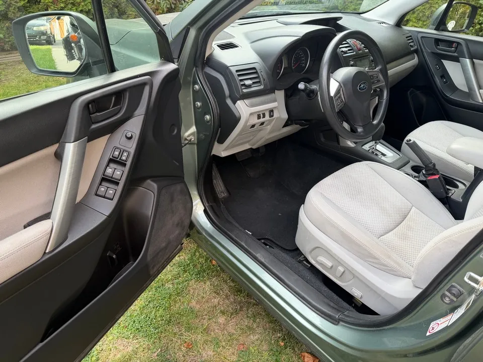 Subaru Forester 2014 photo 2