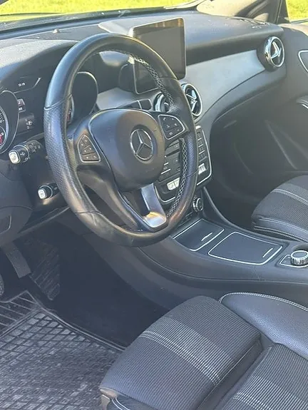 Mercedes-Benz Gla180 2017 photo 3