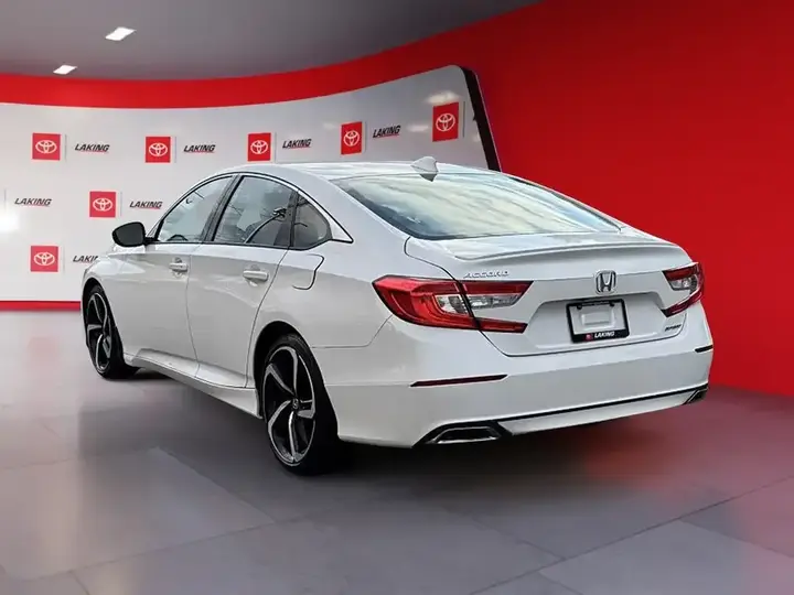 Honda Accord 2018 photo 4