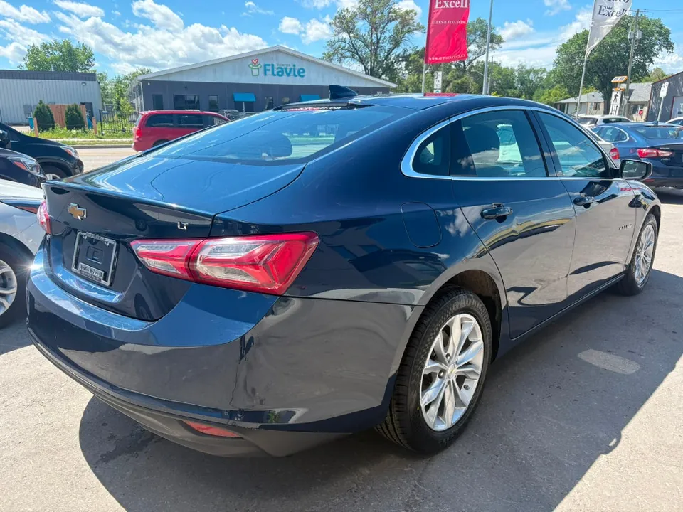 Chevrolet Malibu 2022 photo 5