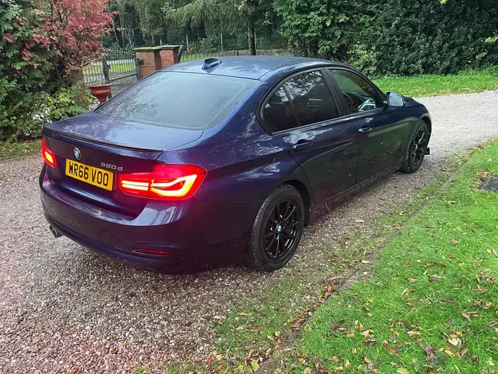 BMW 3 Series 2016 photo 4