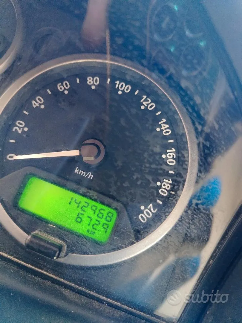 Land Rover Defender 2007 photo 5
