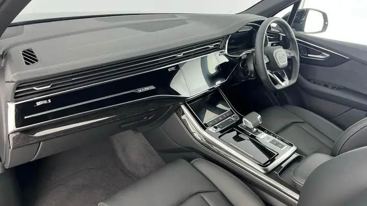Audi Q7 2025 photo 2