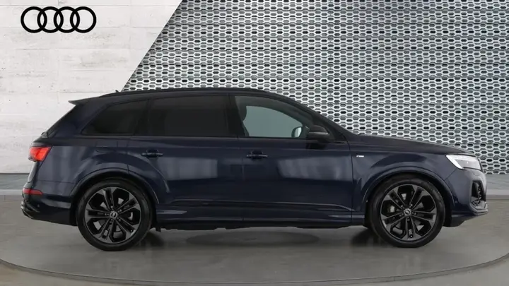 Audi Q7 2025 photo 4