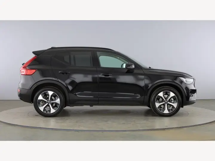 Volvo Xc40 2026 photo 2