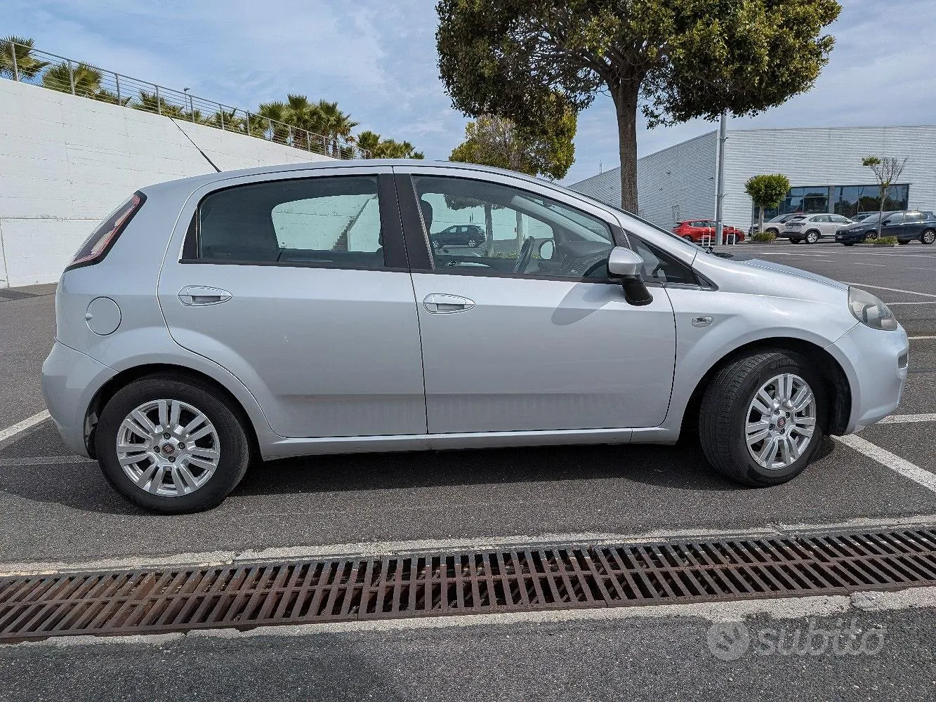 Fiat Punto 2014 photo 2