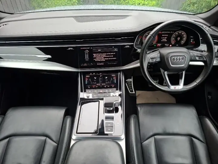 Audi Q7 2023 photo 3