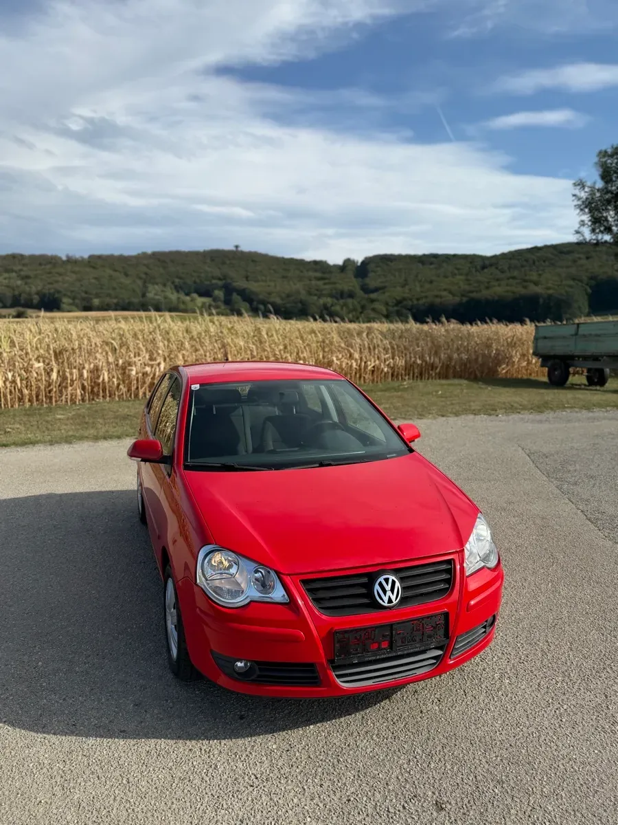 Volkswagen Polo 2009 photo 2