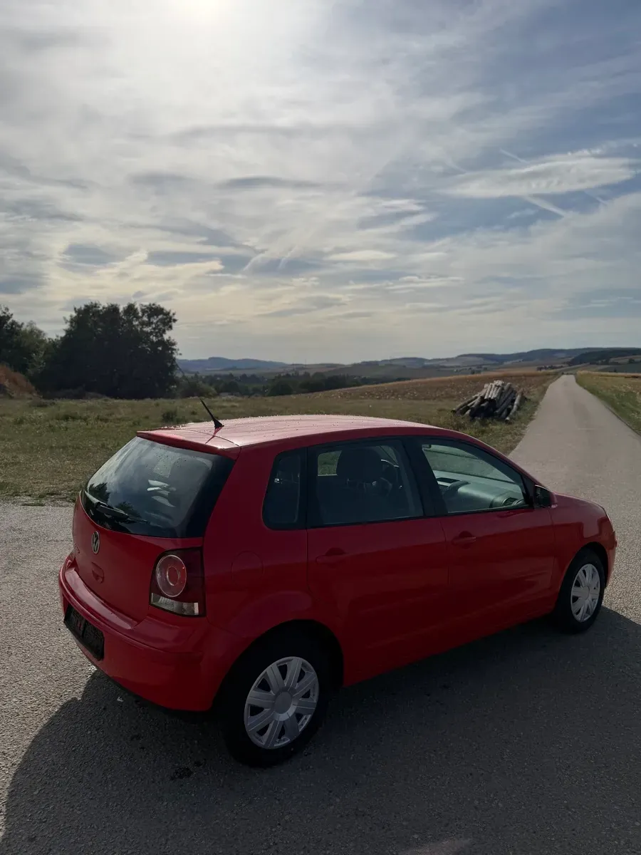 Volkswagen Polo 2009 photo 3
