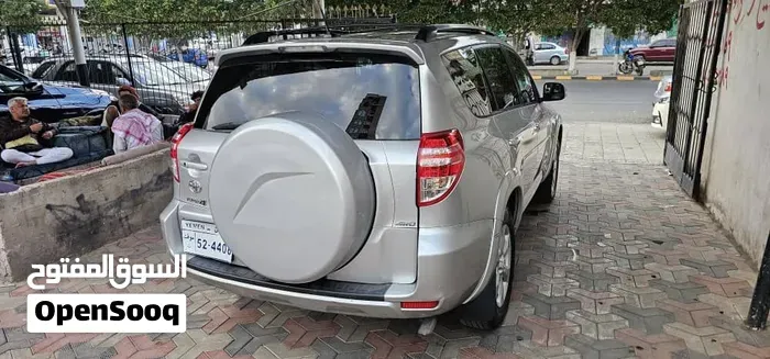 Toyota Rav4 2011 photo 2