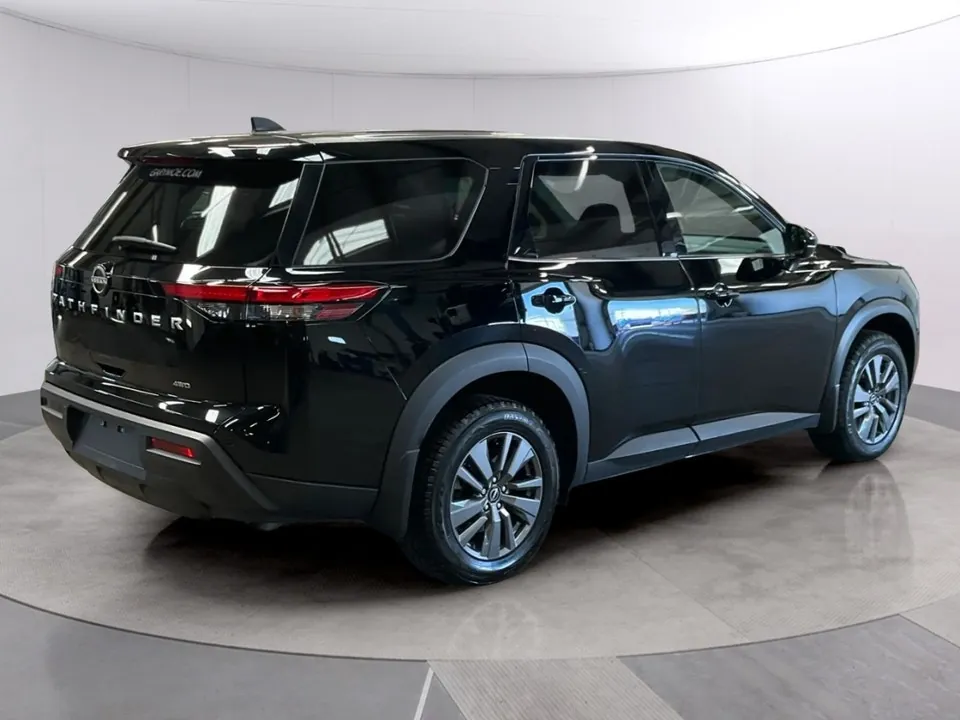 Nissan Pathfinder 2023 photo 5