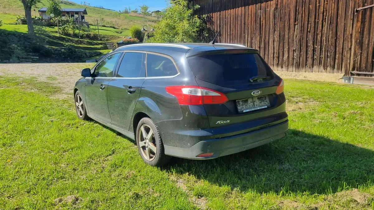 Ford Focus 2011 photo 3