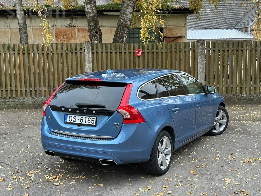 Volvo V60 2015 photo 5