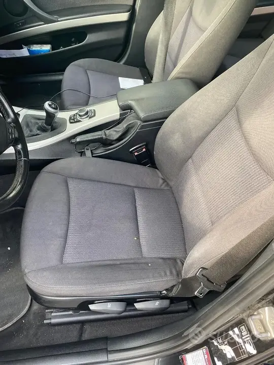 BMW 320D 2011 photo 3