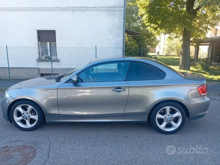 BMW 120D 2011 photo 3