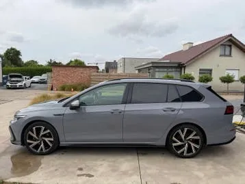 Volkswagen Golf Variant 2024 photo 2