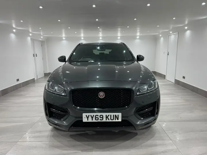 Jaguar F-Pace 2020 photo 2