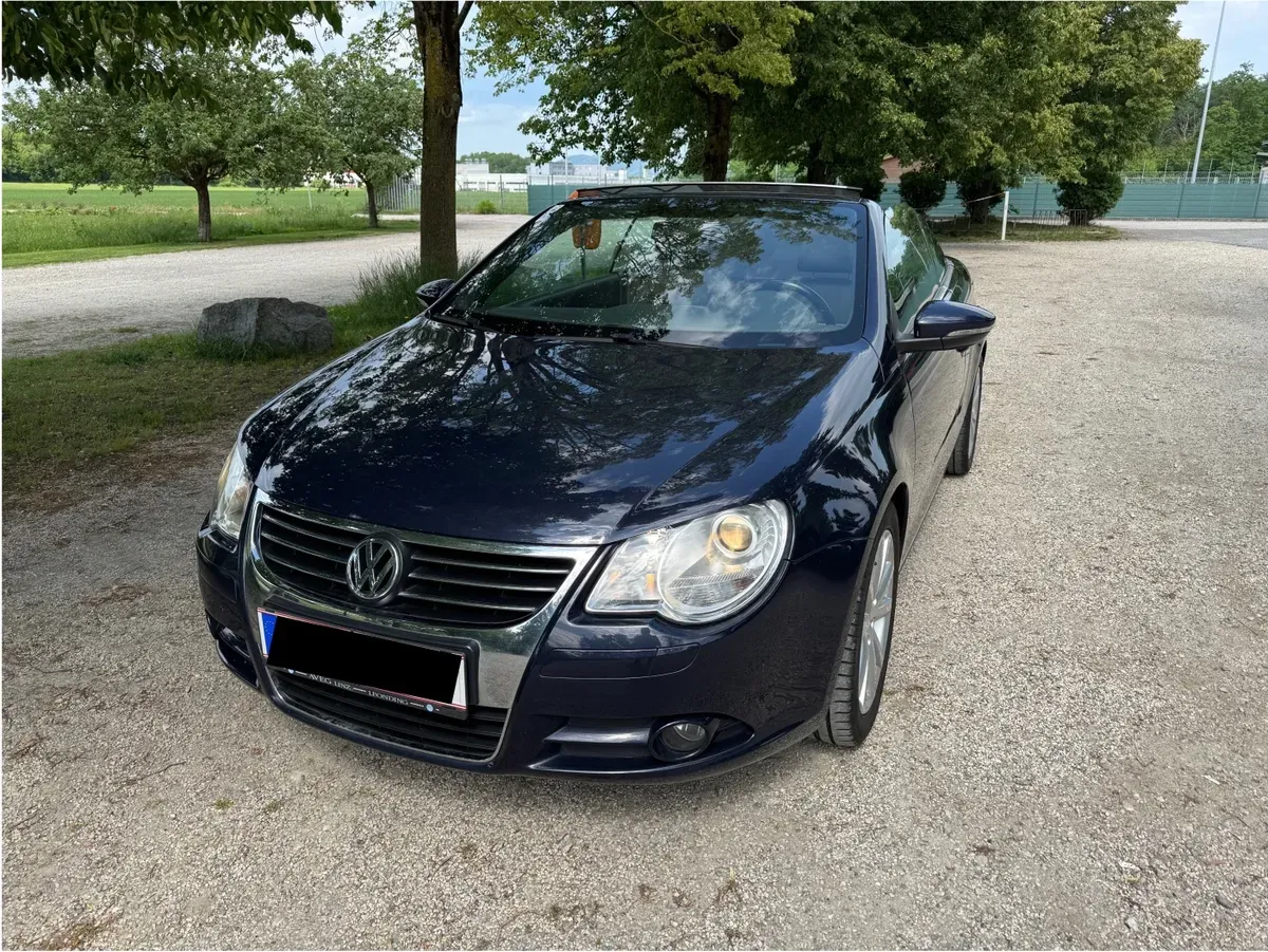 Volkswagen Eos 2010 photo 2