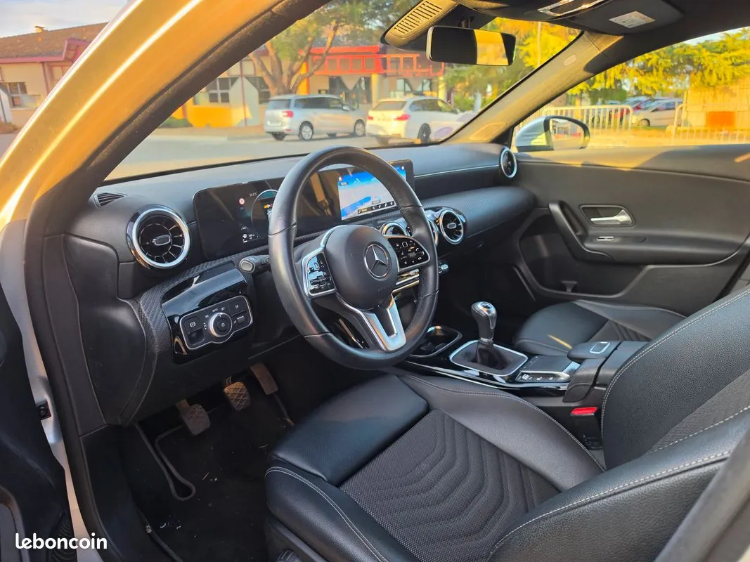 Mercedes-Benz A-Class 2022 photo 3