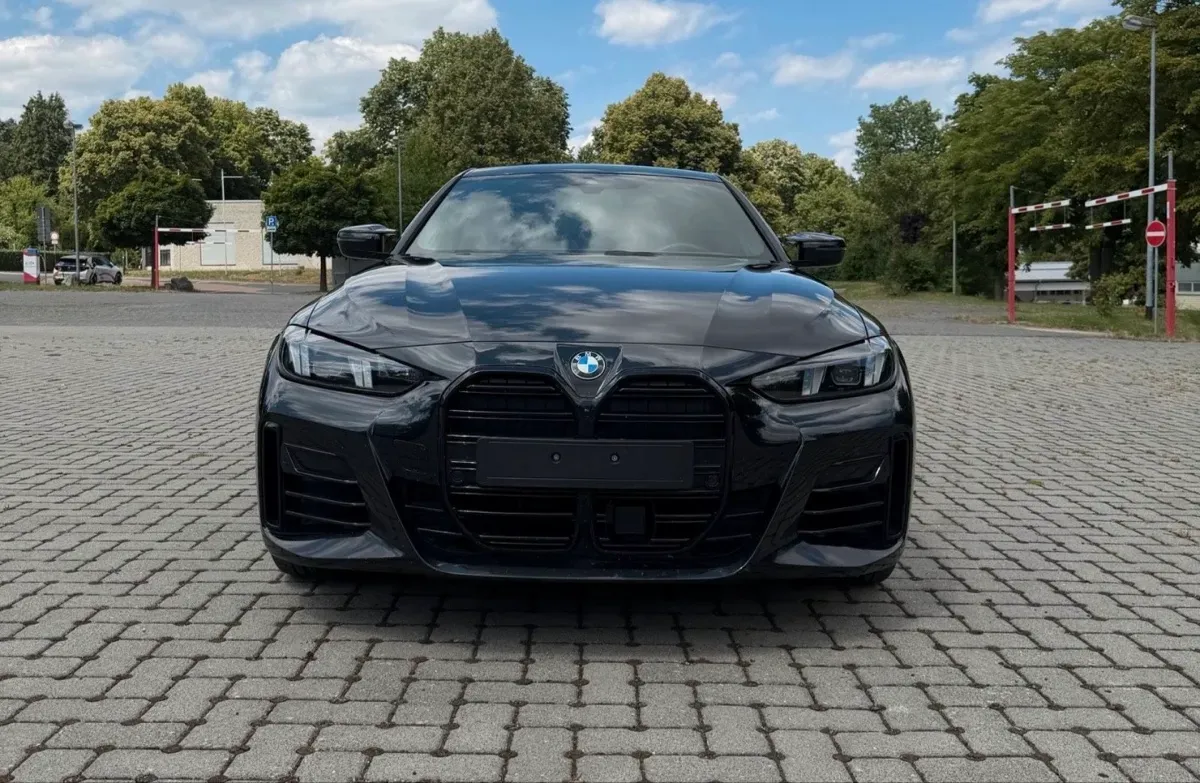 BMW 4 Series 2025 photo 2