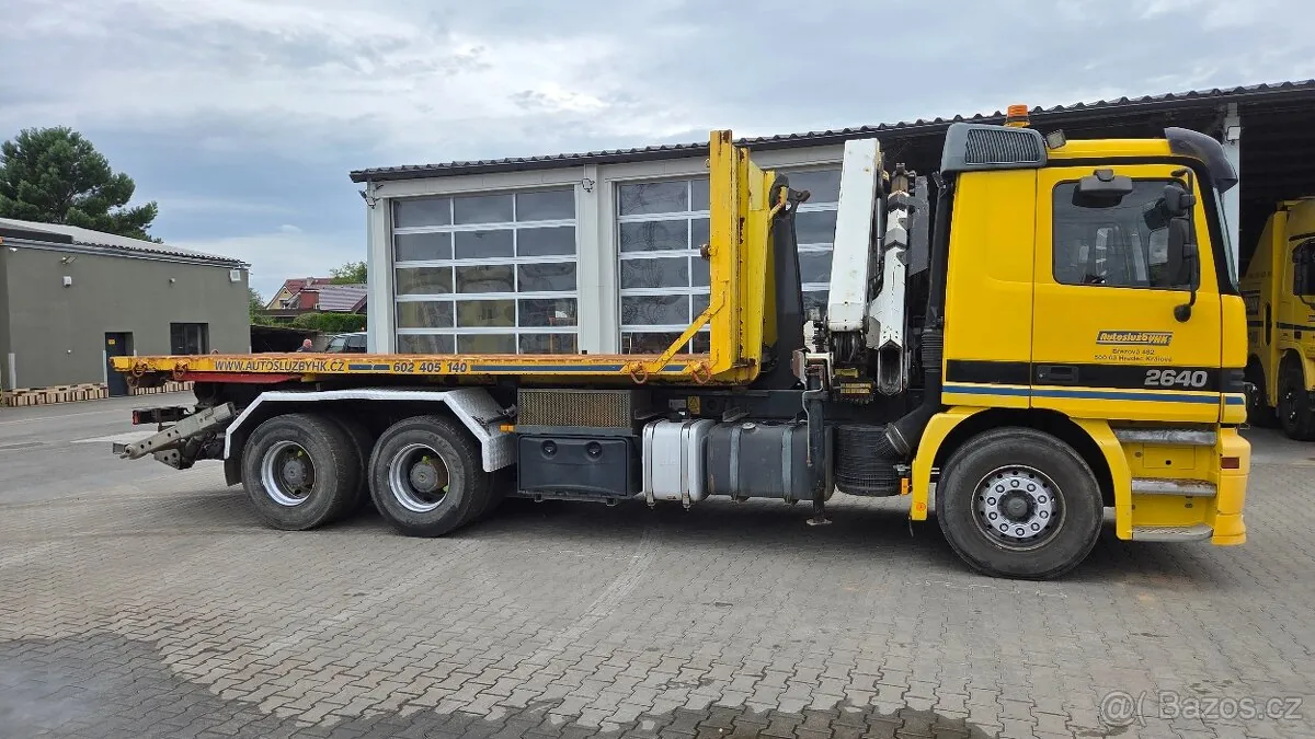 Mercedes-Benz Actros 2000 photo 3